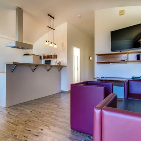 Lagovida Duenenhaus Comfort Familia J Am Stoermthaler *